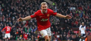 MANCHESTER, ENGLAND - JANUARY 14:  Paul Scholes of Manchester United celebrates after scoring the opening goal during the Barclays Premier League match between Manchester United and Bolton Wanderers at Old Trafford on January 14, 2012 in Manchester, England.  (Photo by Alex Livesey/Getty Images)